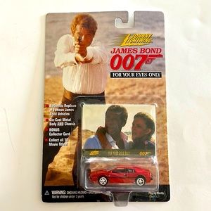 1998 Johnny Lightning James Bond For Your Eyes Only Die-cast Metal Body
